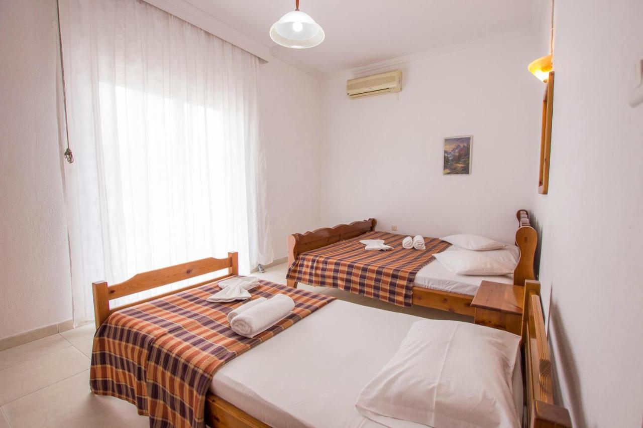 George Laz Rooms Vrasná 外观 照片