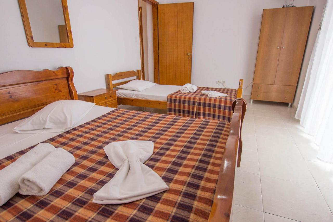 George Laz Rooms Vrasná 外观 照片