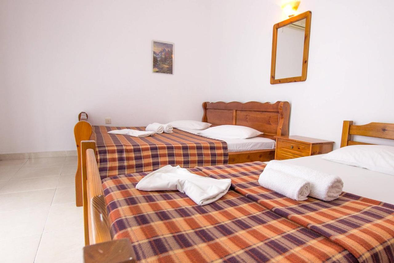 George Laz Rooms Vrasná 外观 照片