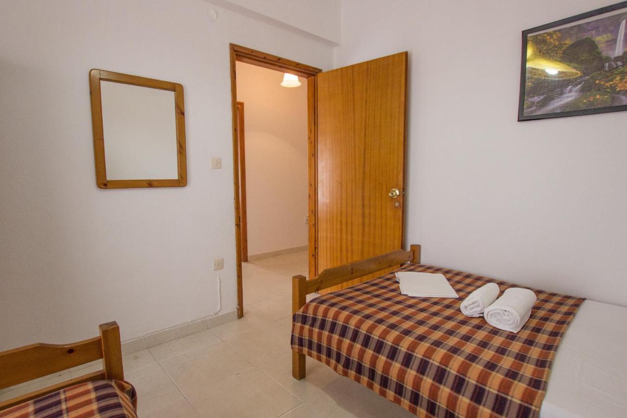 George Laz Rooms Vrasná 外观 照片