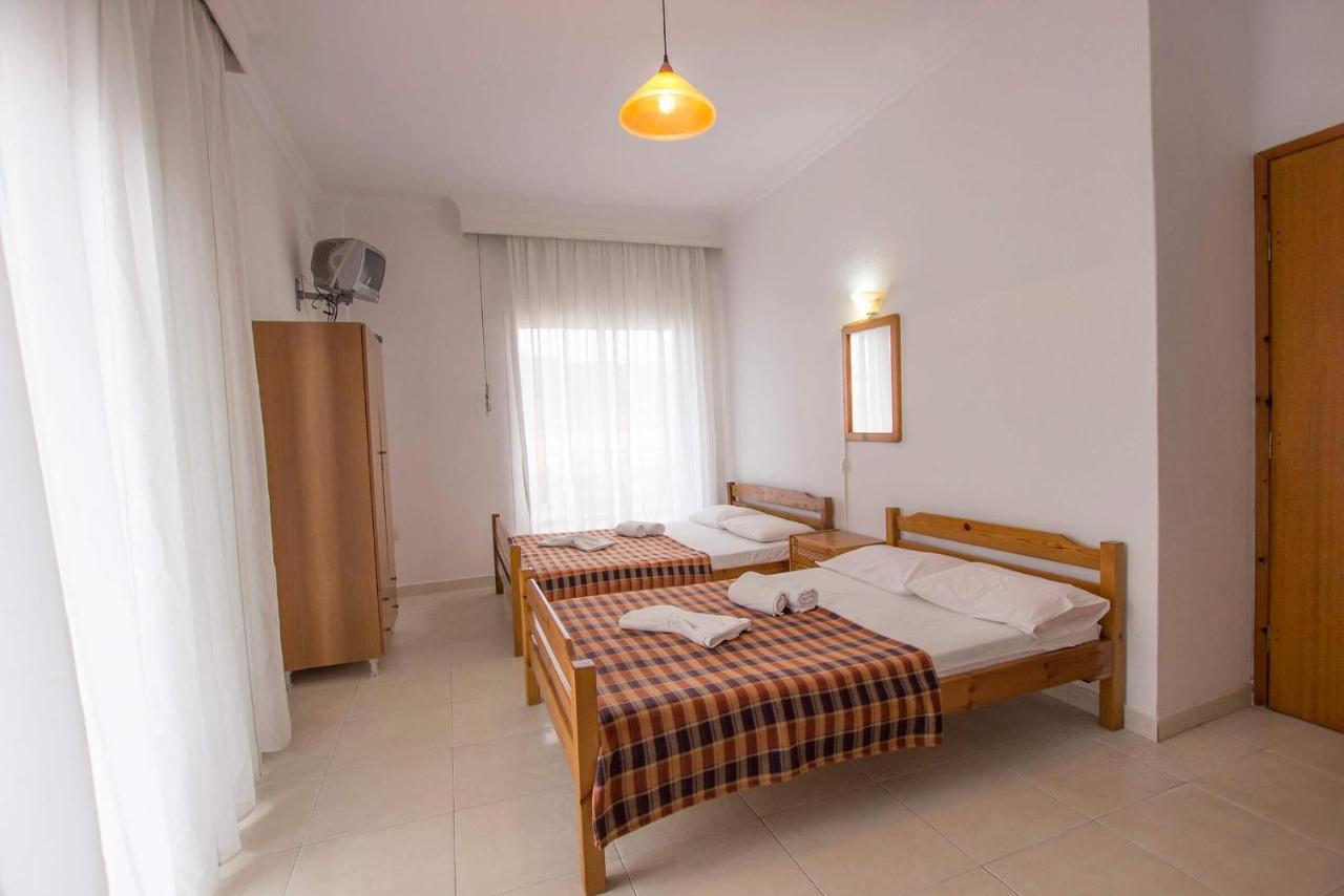 George Laz Rooms Vrasná 外观 照片